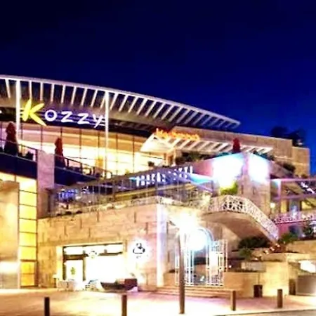 Kozyatagi, Kadikoy & Shared & Private Double Bedroom & Bathroom, Kitchen Shared Homestay