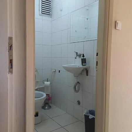Kozyatagi, Kadikoy & Shared & Private Double Bedroom & Bathroom, Kitchen Shared Homestay *