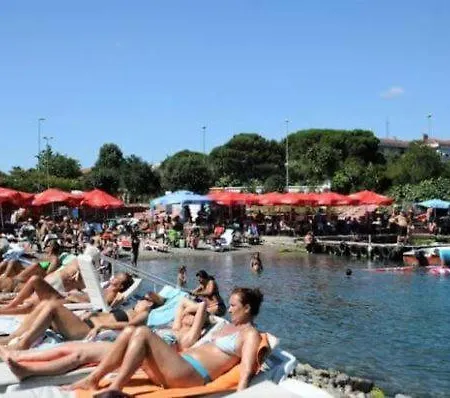 Kozyatagi, Kadikoy & Shared & Private Double Bedroom & Bathroom, Kitchen Shared *
