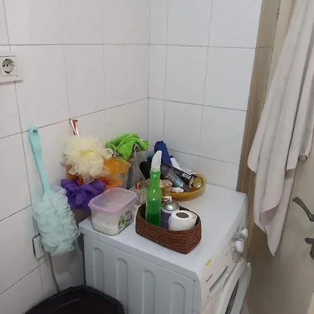 Homestay Kozyatagi, Kadikoy & Shared & Private Double Bedroom & Bathroom, Kitchen Shared *
