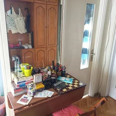 Homestay Kozyatagi, Kadikoy & Shared & Private Double Bedroom & Bathroom, Kitchen Shared *